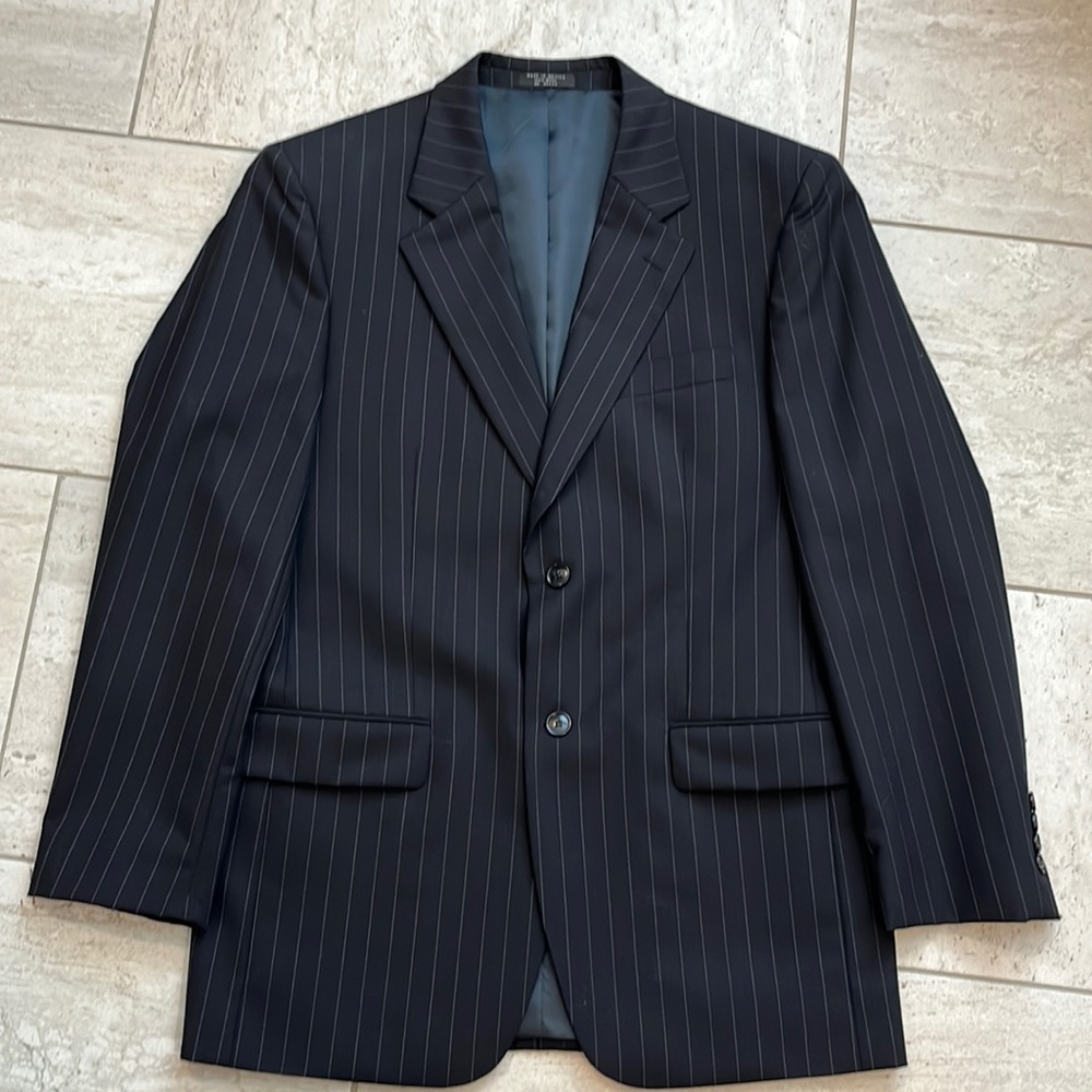 Jones New York two button jacket 38 R black with grey pin stripes